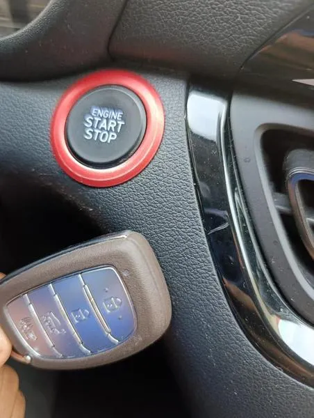 HYUNDAI HB20X