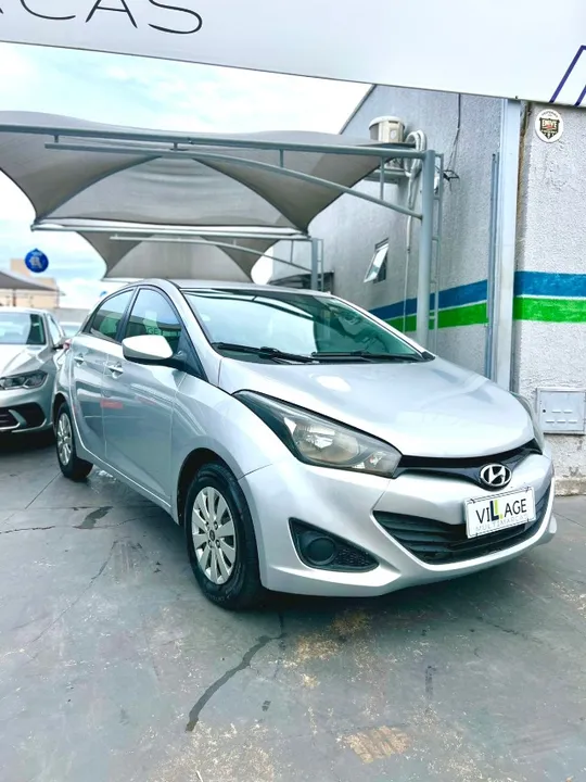 HYUNDAI HB20