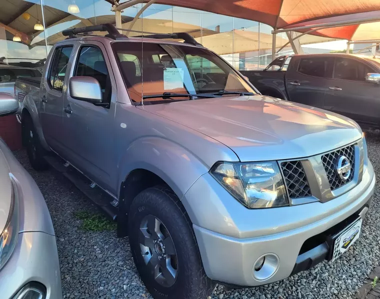 NISSAN FRONTIER