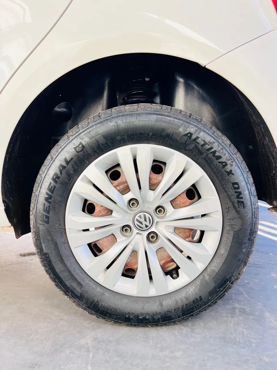 VW - VOLKSWAGEN GOL