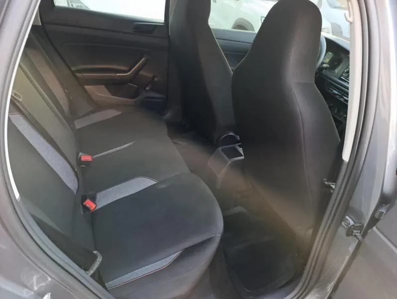 VW - VOLKSWAGEN POLO