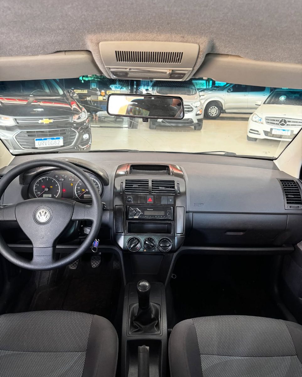 VW - VOLKSWAGEN POLO