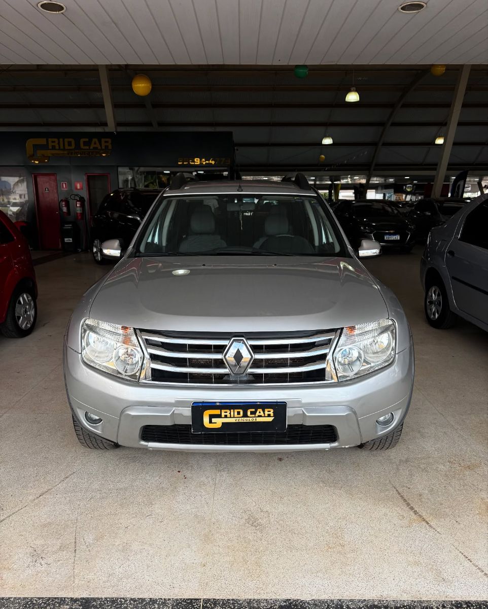 RENAULT DUSTER