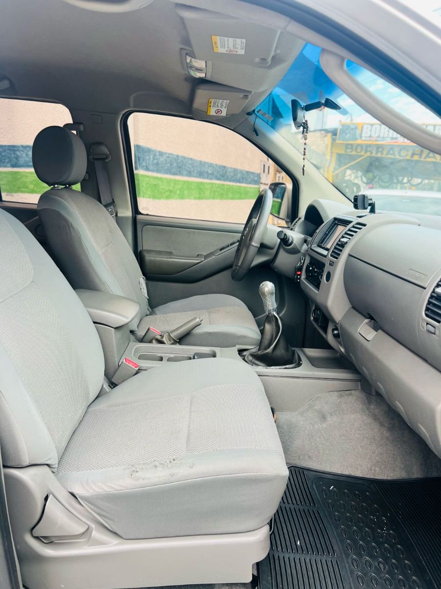 NISSAN FRONTIER