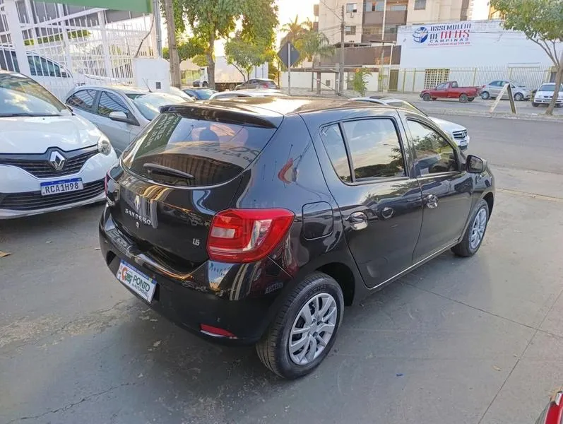 RENAULT SANDERO