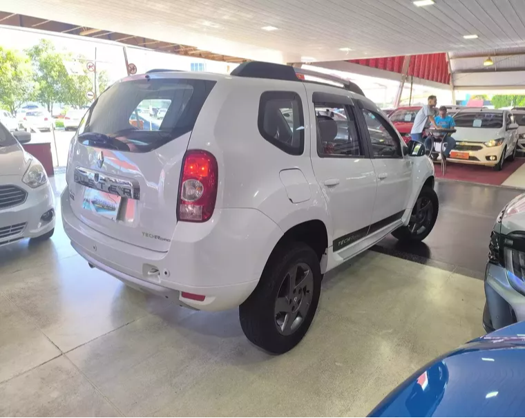 RENAULT DUSTER