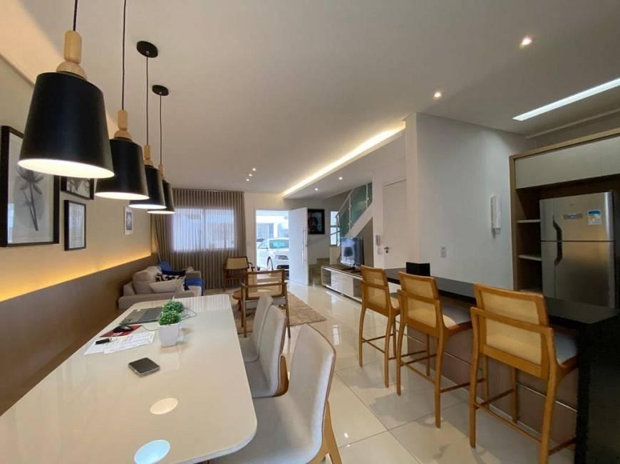 Cond. horizontal casa com 3 quartos à venda, 146.0m²