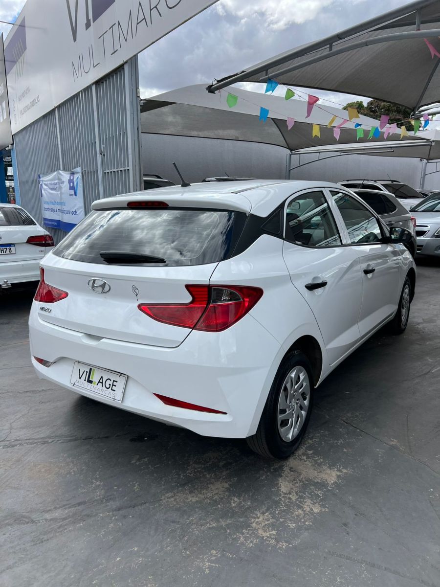 HYUNDAI HB20