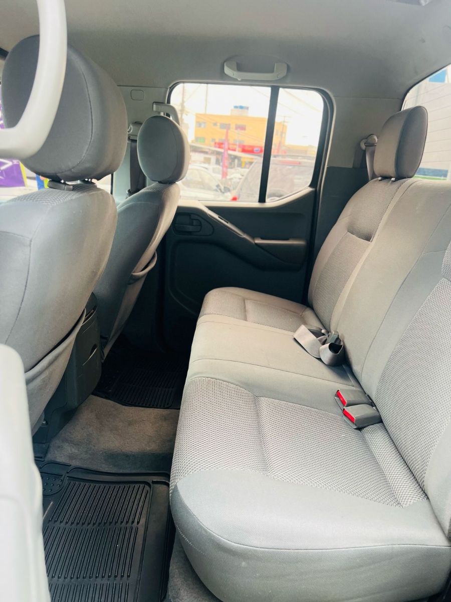 NISSAN FRONTIER