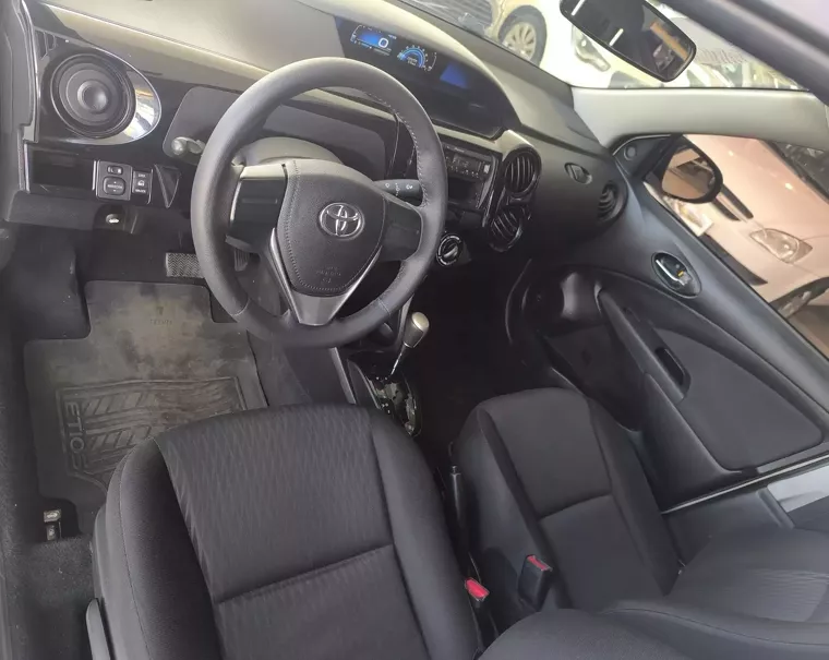 TOYOTA ETIOS