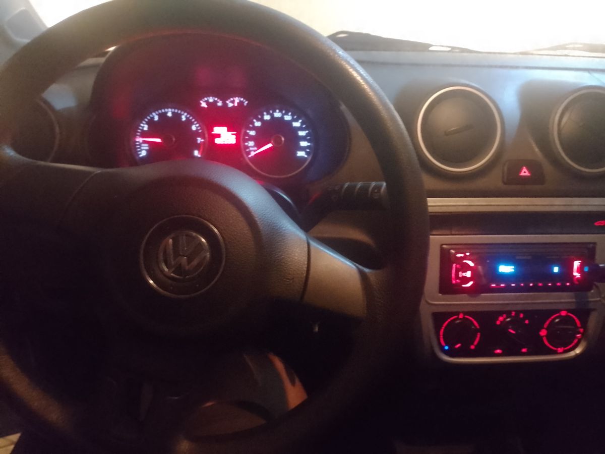 VW - VOLKSWAGEN GOL
