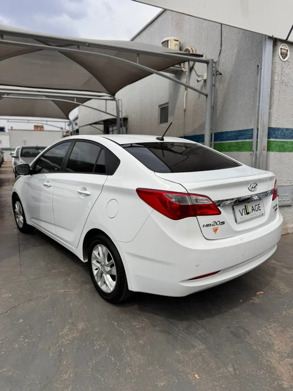 HYUNDAI HB20S