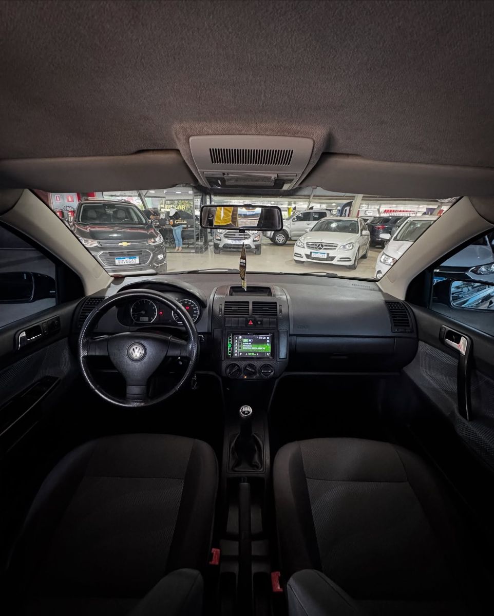 VW - VOLKSWAGEN POLO