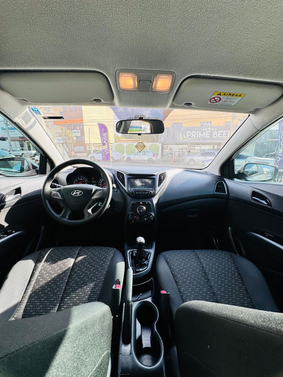 HYUNDAI HB20