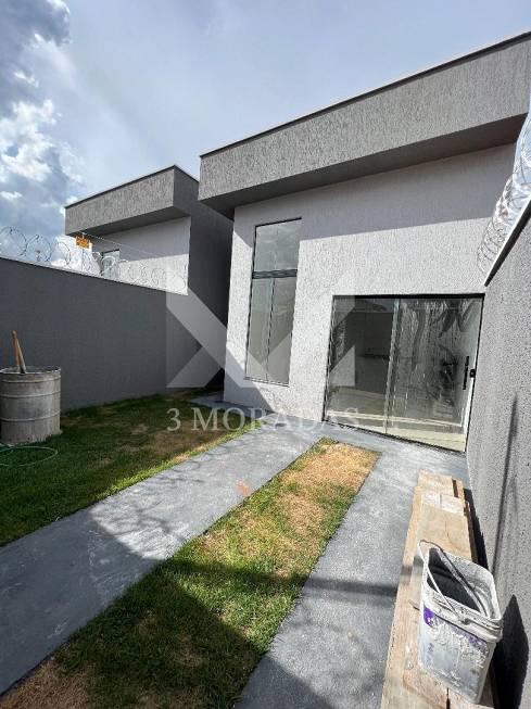 Casa com 2 quartos à venda, 110.0m²