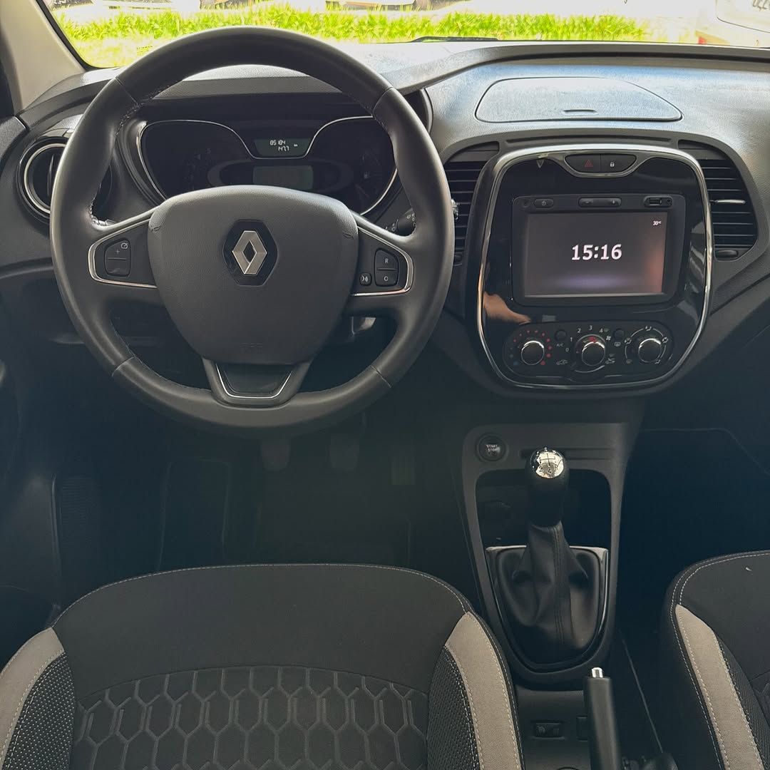 RENAULT CAPTUR