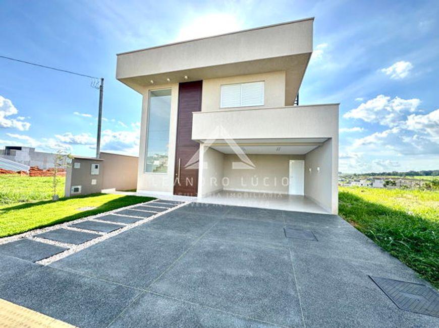 Cond. horizontal casa com 3 quartos à venda, 267.0m²