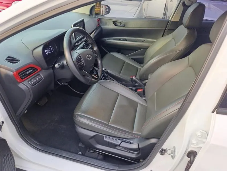 HYUNDAI HB20X