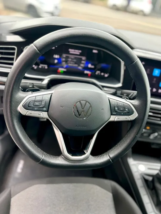 VW - VOLKSWAGEN POLO