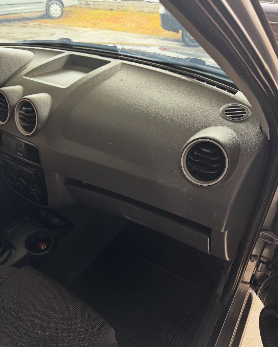 VW - VOLKSWAGEN GOL
