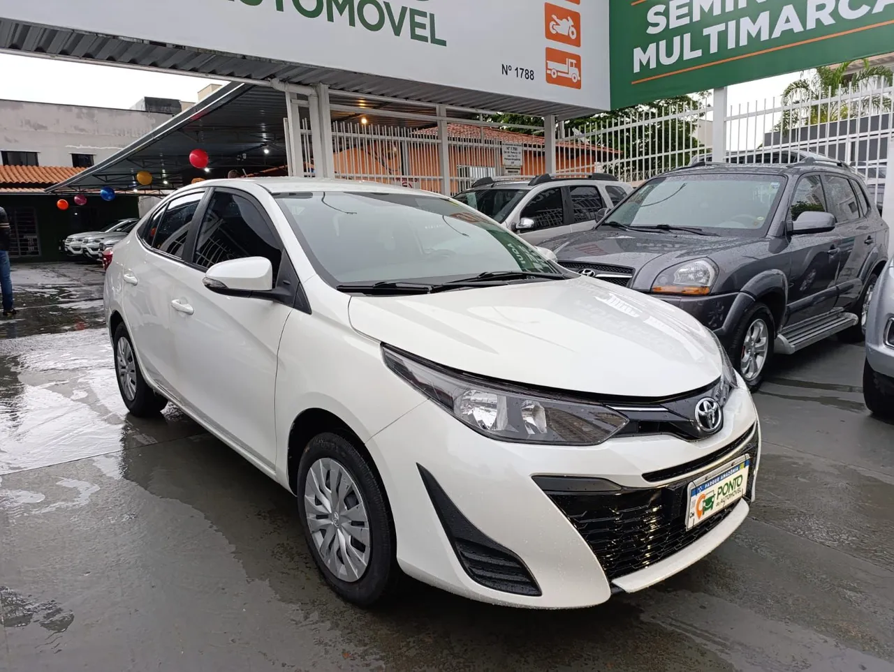 TOYOTA YARIS