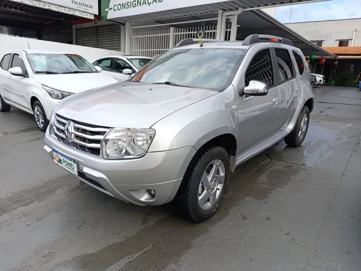 RENAULT DUSTER