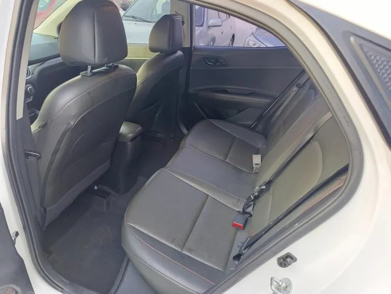 HYUNDAI HB20X