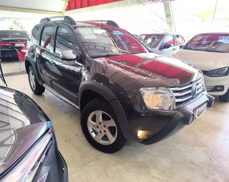 RENAULT DUSTER