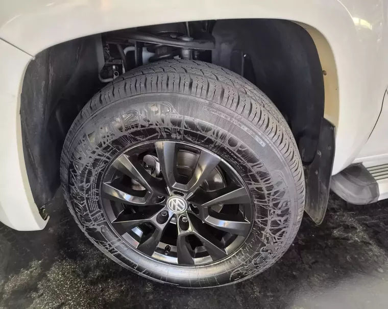 VW - VOLKSWAGEN AMAROK