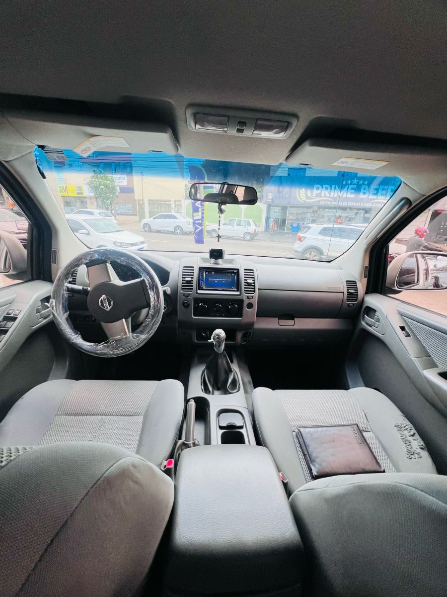 NISSAN FRONTIER