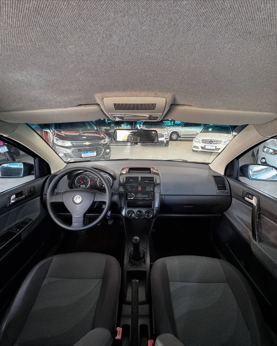 VW - VOLKSWAGEN POLO
