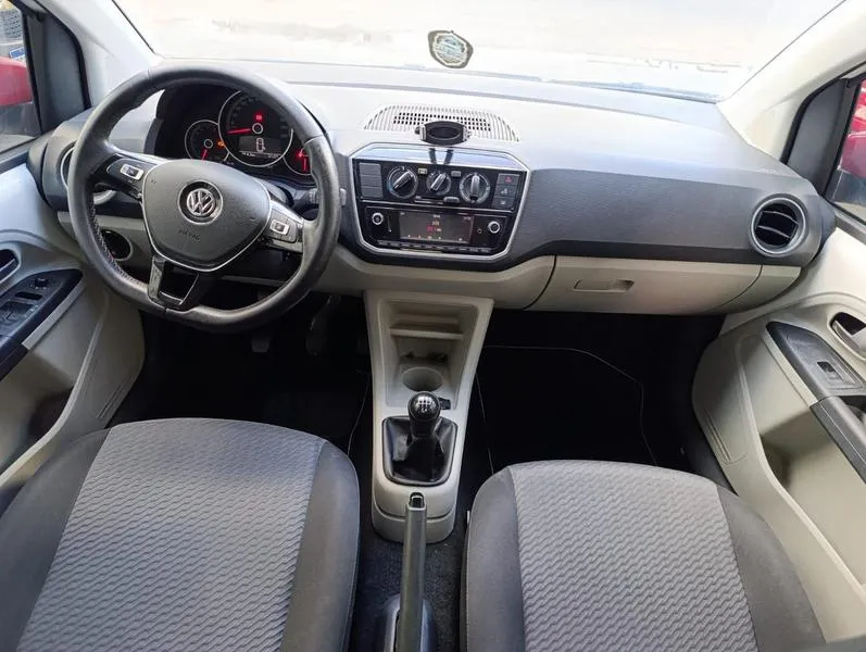 VW - VOLKSWAGEN UP!