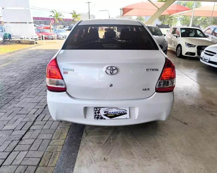 TOYOTA ETIOS