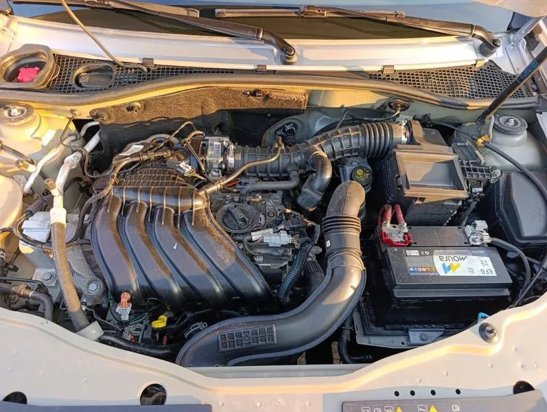 RENAULT DUSTER