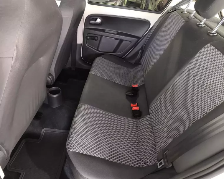 VW - VOLKSWAGEN UP!