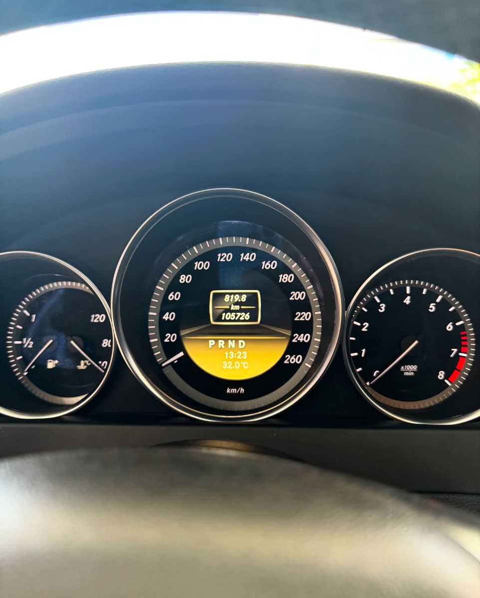 MERCEDES-BENZ C-180
