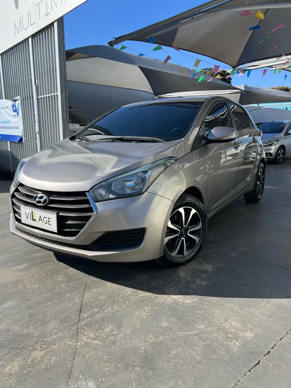 HYUNDAI HB20