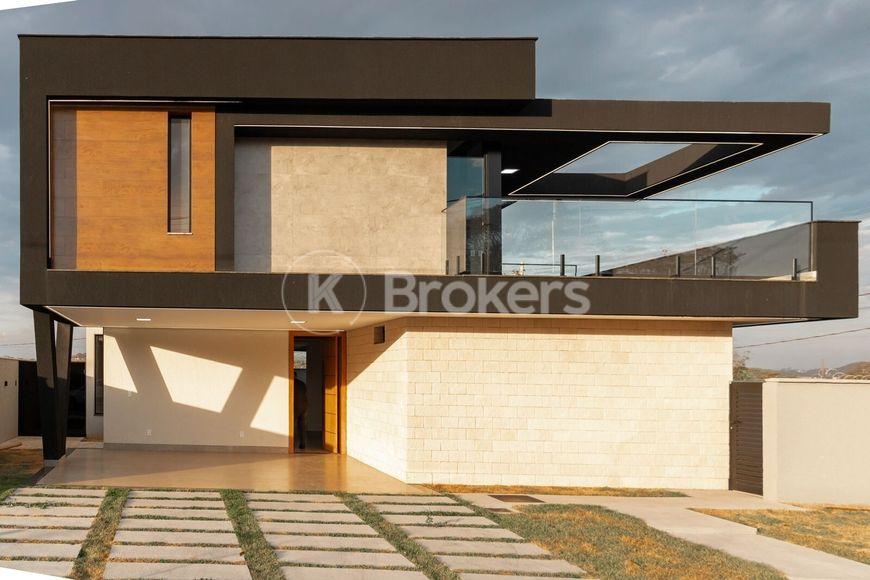 Cond. horizontal casa com 4 quartos à venda, 421.0m²