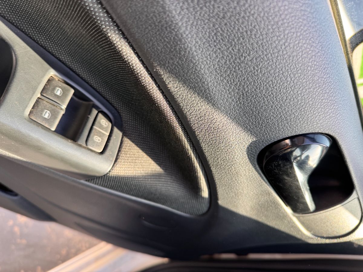 VW - VOLKSWAGEN GOL