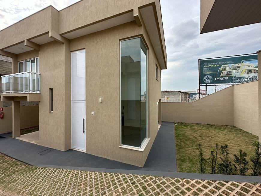 Cond. horizontal casa com 3 quartos à venda, 127.0m²