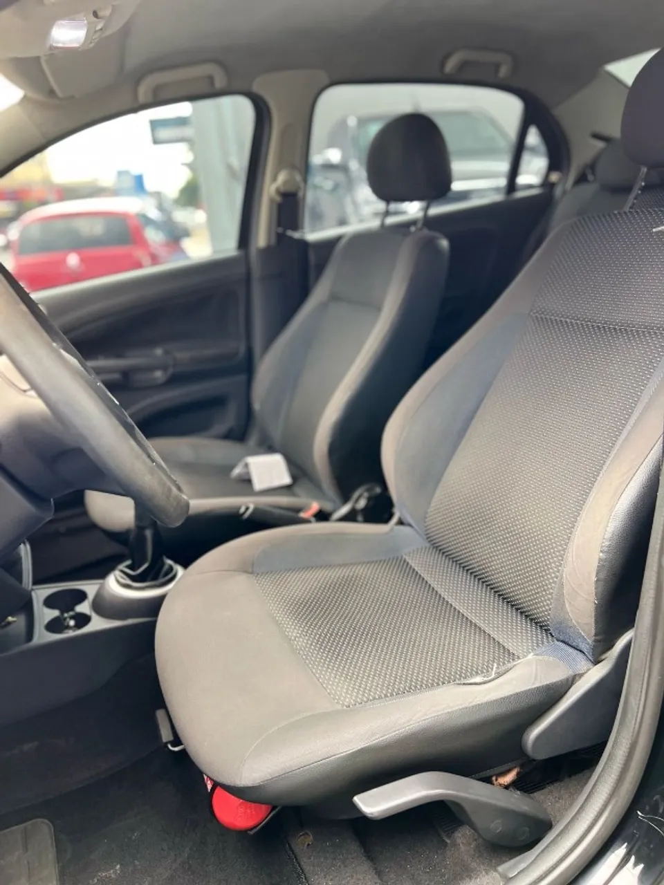 VW - VOLKSWAGEN VOYAGE