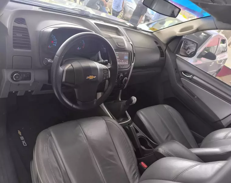 GM - CHEVROLET S10