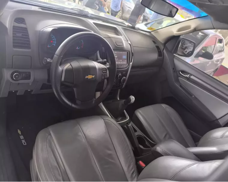 GM - CHEVROLET S10