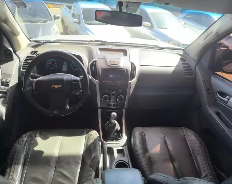 GM - CHEVROLET S10