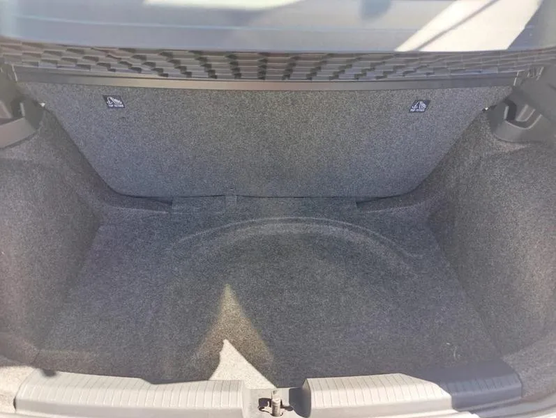 VW - VOLKSWAGEN POLO
