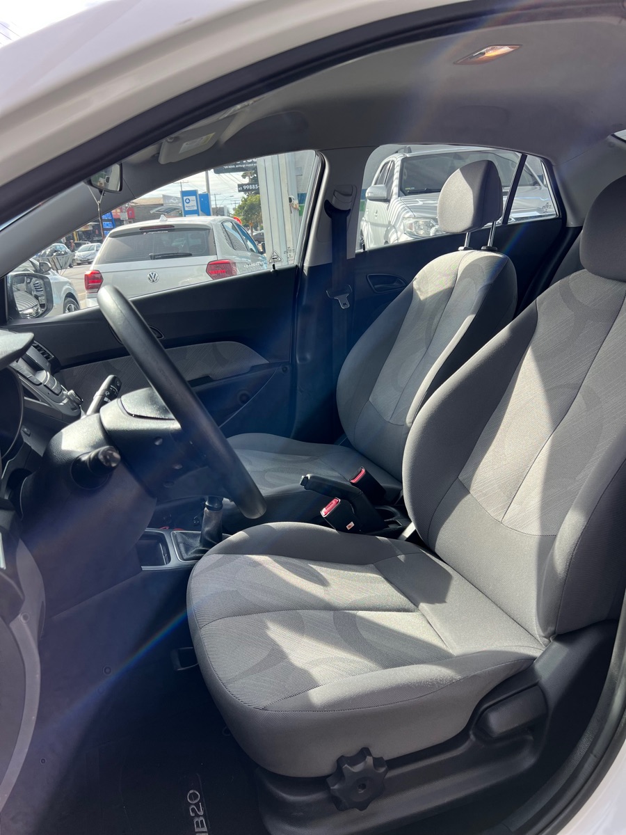 HYUNDAI HB20S