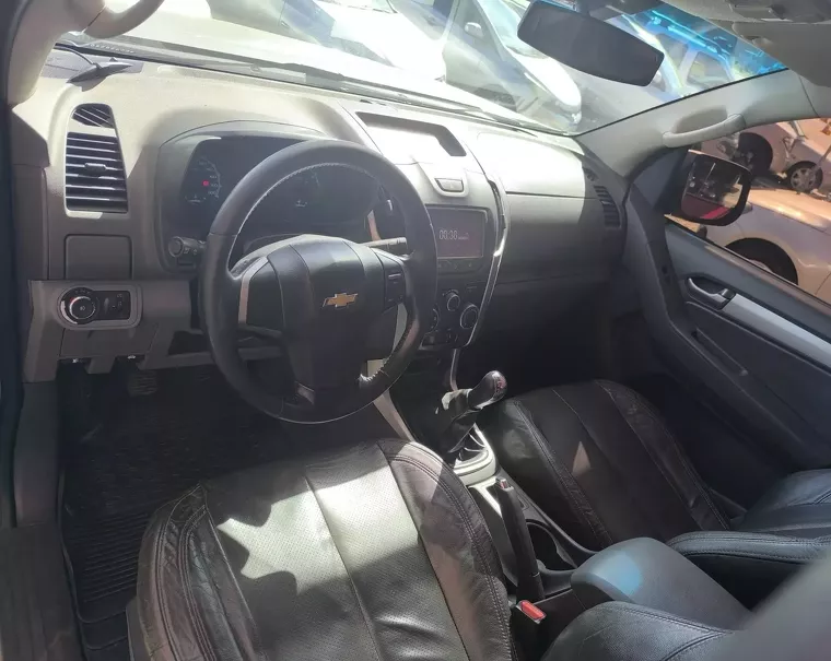 GM - CHEVROLET S10