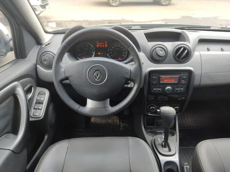 RENAULT DUSTER