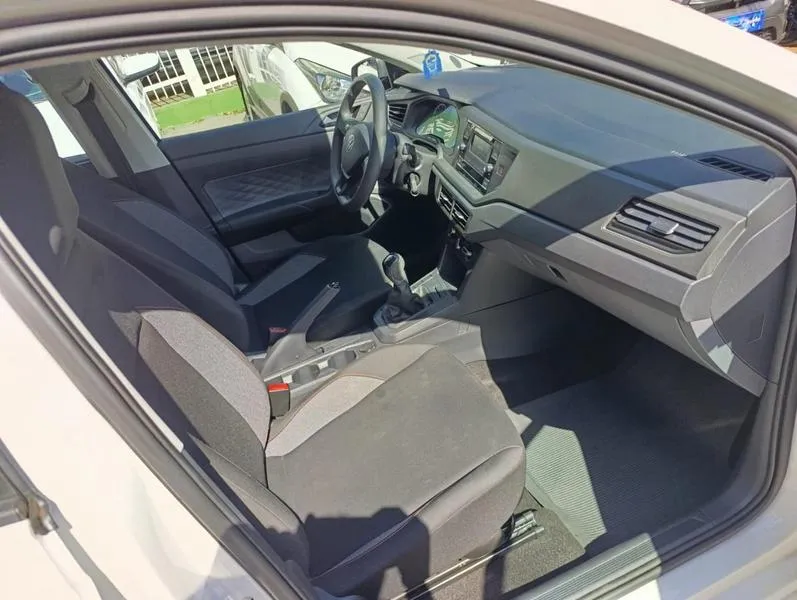 VW - VOLKSWAGEN POLO
